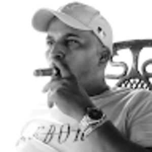 Meet your Posher, Roberto